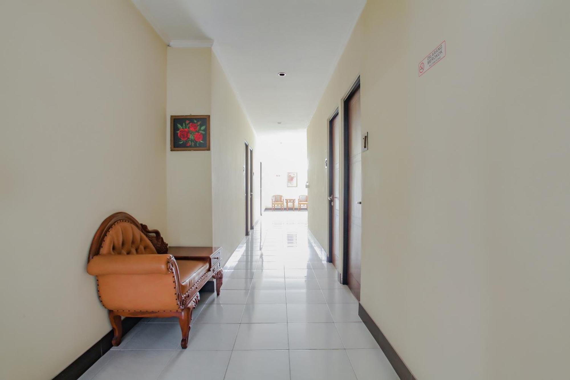 בוגור Oyo Life 90091 Wisma Pakuan Syariah מראה חיצוני תמונה
